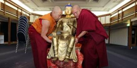 Description: http://enews.buddhistdoor.com/resources/get/e74f89488a6496a5ea3f4dd85c51bd589a9aab05/350/0