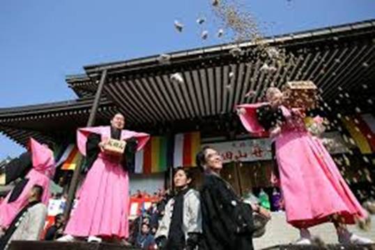 Kết quả hnh ảnh cho bean-throwing festival