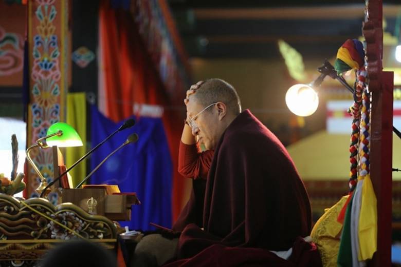 Dzongsar Khyentse Rinpoche bestows the Rinchen Terdz empowerments in Takila, Bhutan. From khyentsefoundation.org