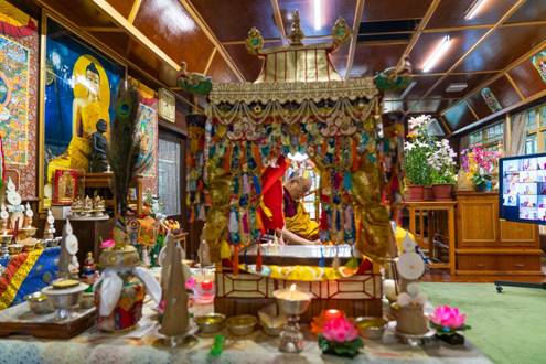 Description: His Holiness the Dalai Lama during the Avalokiteshwara Empowerment on May 30 (Photo OHHDL)