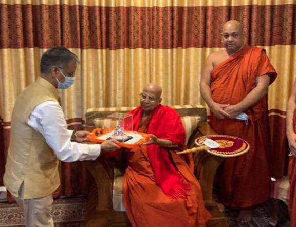 Description: https://www.tamilguardian.com/sites/default/files/Image/pictures/2020/India/201103%20Indian%20HC%20monks.png