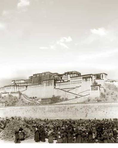 Description: On 12th March 1959, a spontaneous gathering of 15,000 women from all regions of Tibet flocked to an area below Potala palace in a remarkable act of bravery. 12 March is now known as Womens Uprising Day. The leaders were later either imprisoned or executed. 