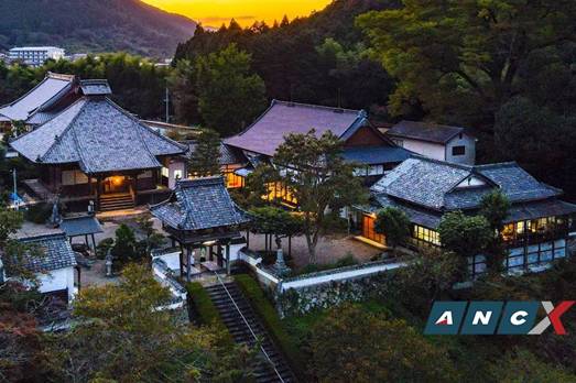 Japan&#39;s Buddhist temples open &#39;shukubo&#39; doors to tourists 2